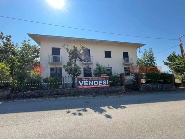 casa indipendente in vendita a Cassino