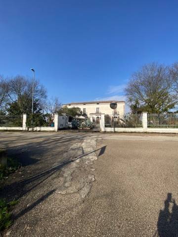 casa indipendente in vendita a Cassino