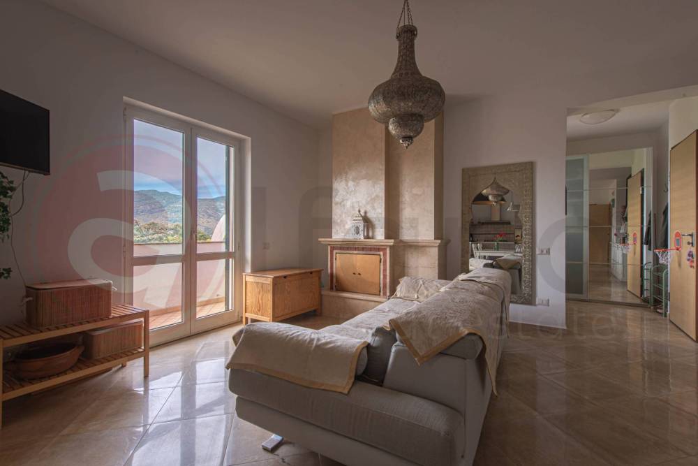 casa indipendente in vendita a Cassino