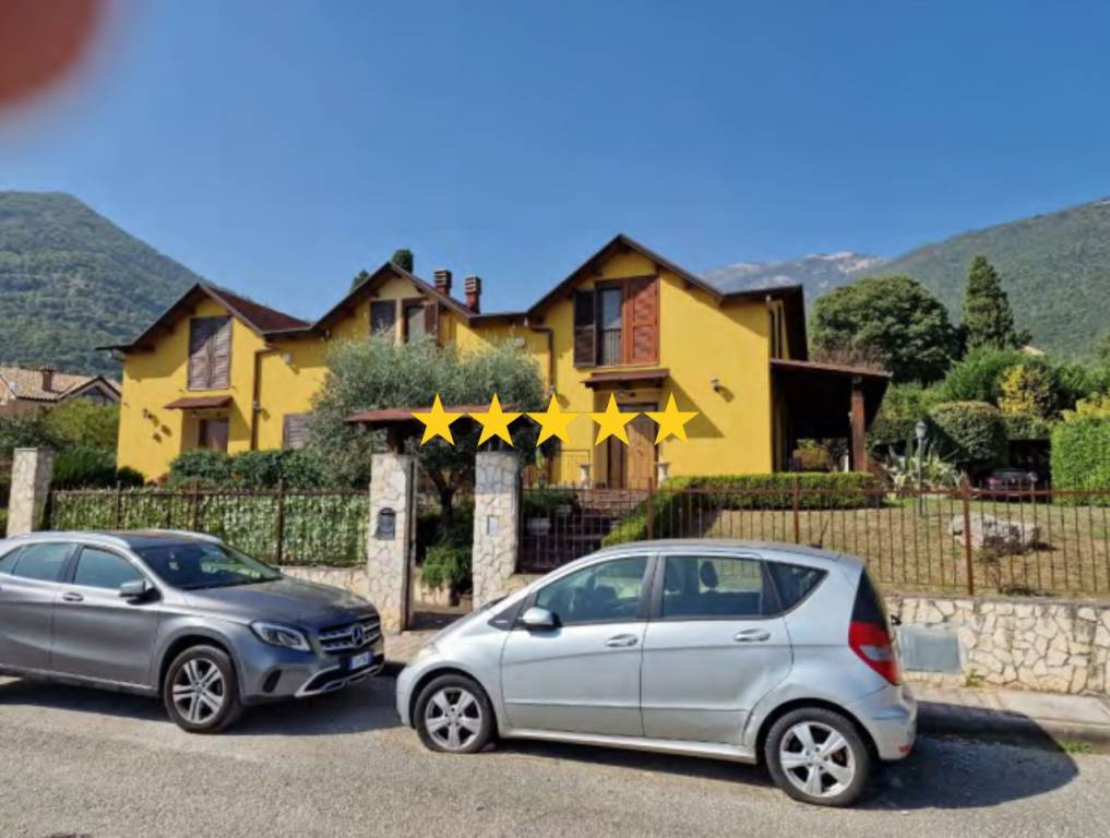 casa indipendente in vendita a Cassino in zona Caira