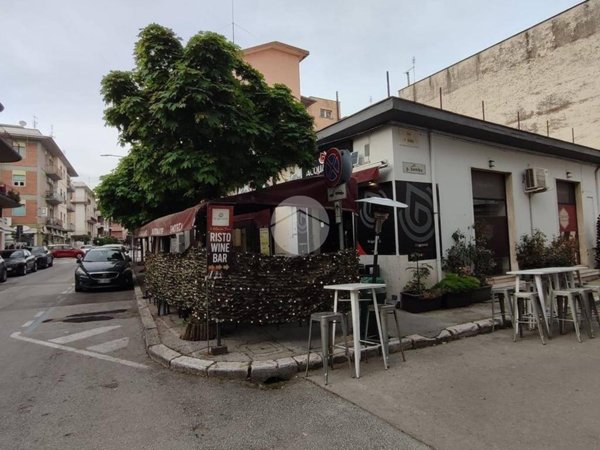 negozio in vendita a Cassino