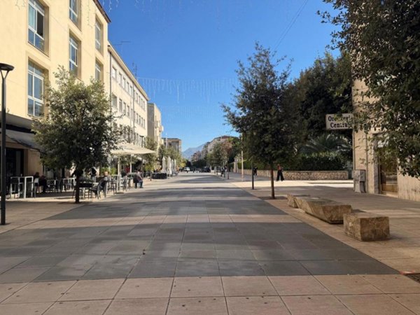 negozio in vendita a Cassino