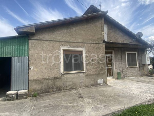 casa indipendente in vendita a Cassino in zona Caira