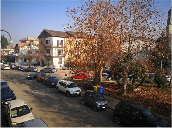 locale commerciale in vendita a Cassino