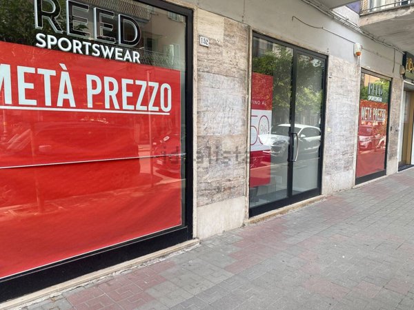 locale commerciale in vendita a Cassino