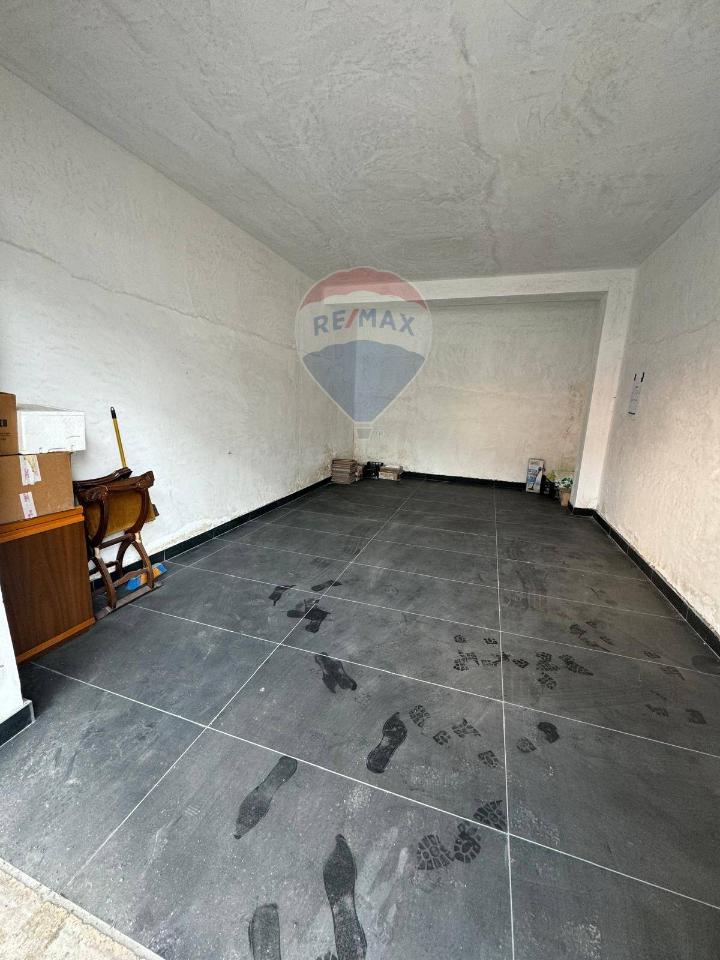 locale commerciale in vendita a Cassino