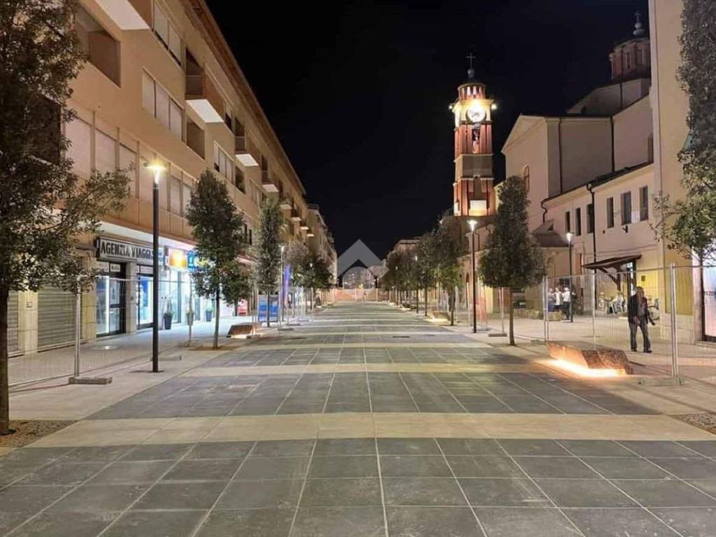 negozio in vendita a Cassino