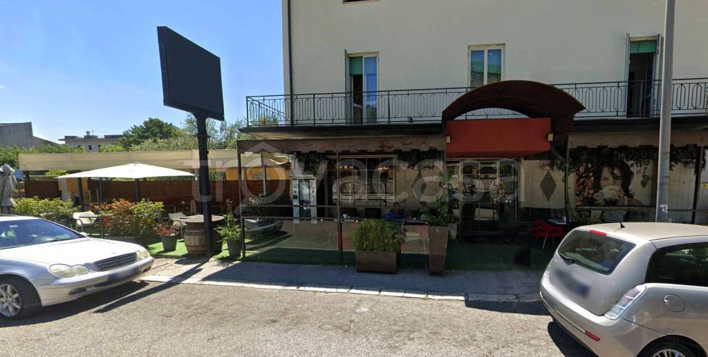 negozio in vendita a Cassino