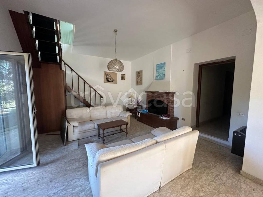 casa indipendente in vendita a Cassino in zona San Pasquale