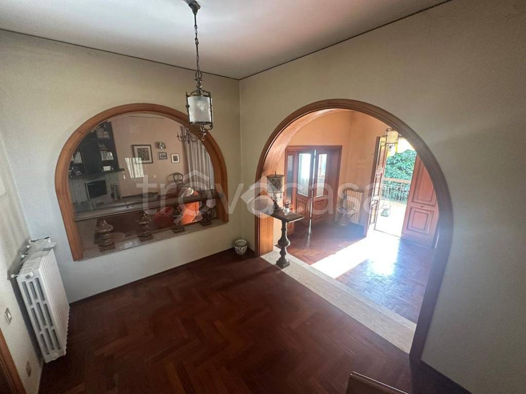 casa indipendente in vendita a Cassino