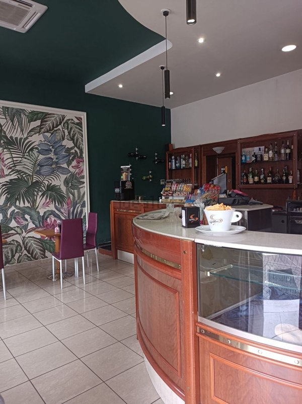 negozio in vendita a Cassino
