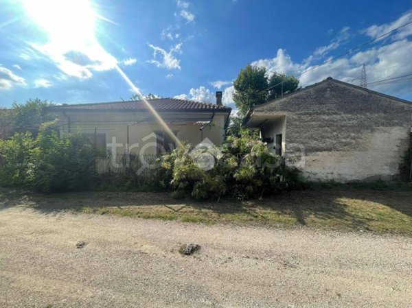 casa indipendente in vendita a Cassino