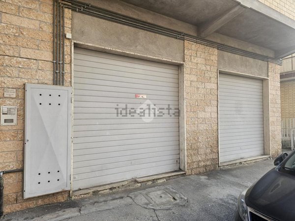 locale commerciale in vendita a Cassino