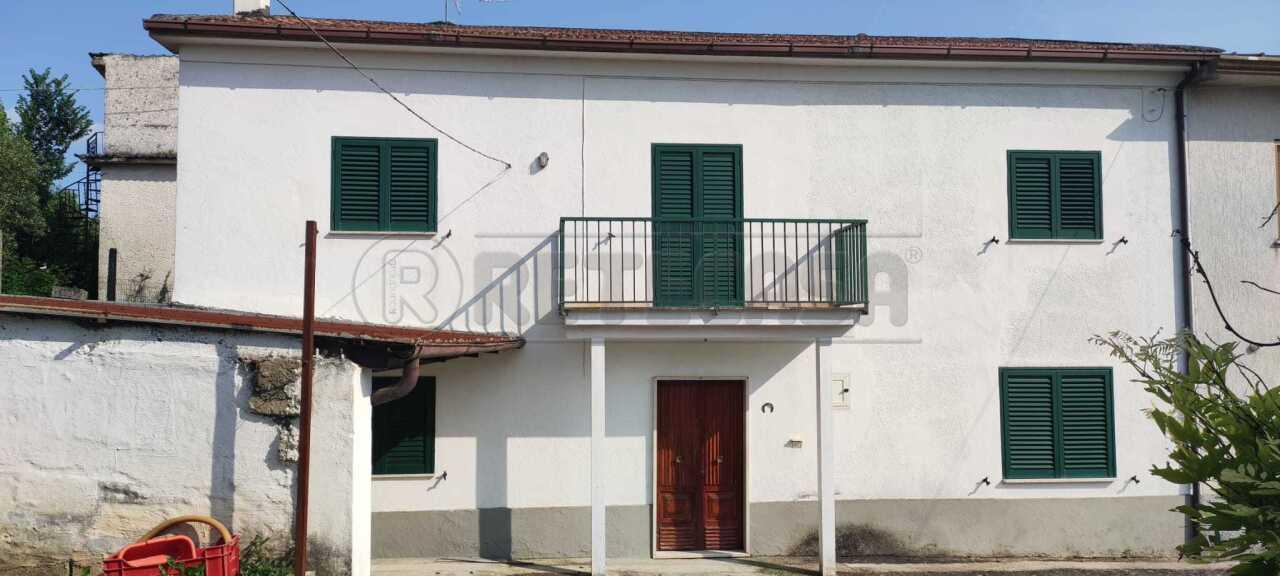 casa indipendente in vendita a Cassino