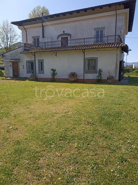 casa indipendente in vendita a Cassino