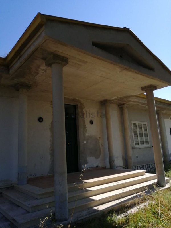 casa indipendente in vendita a Cassino