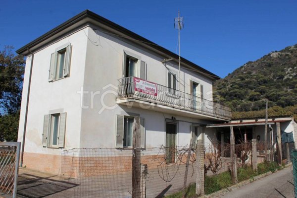 casa indipendente in vendita a Cassino in zona Sant'Antonino