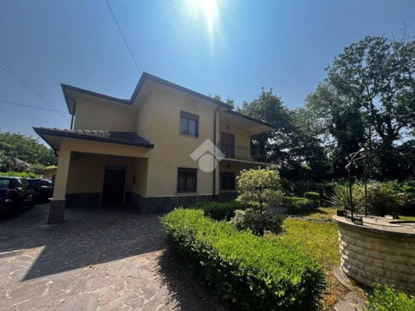 casa indipendente in vendita a Cassino