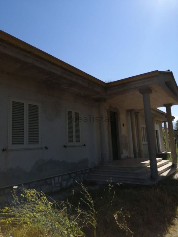 casa indipendente in vendita a Cassino