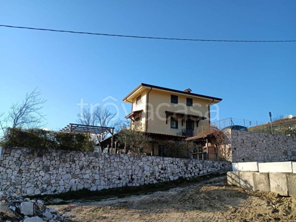 casa indipendente in vendita a Cassino in zona San Michele