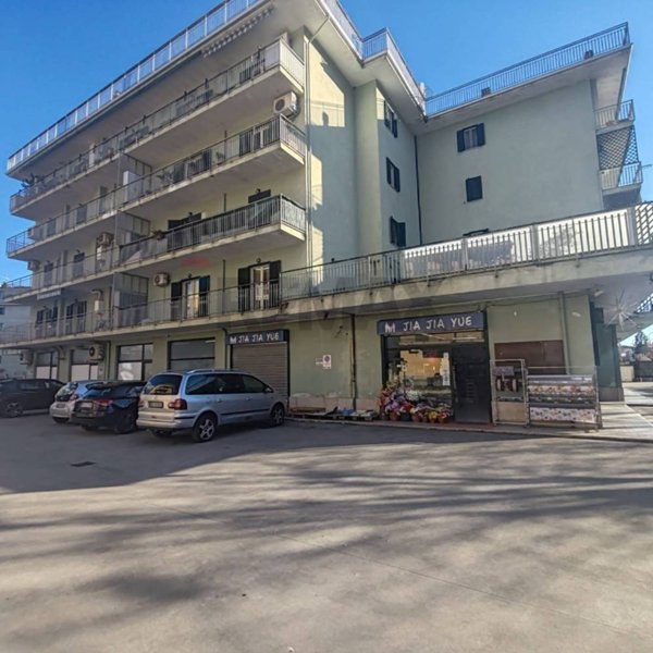 locale commerciale in vendita a Cassino