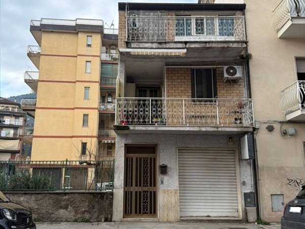 casa indipendente in vendita a Cassino