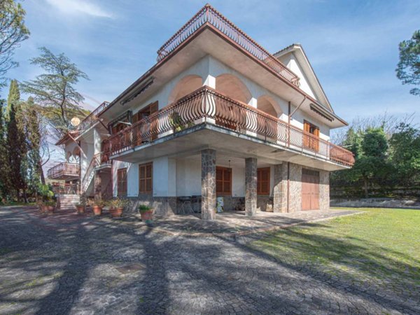 casa indipendente in vendita a Cassino in zona Sant'Antonino