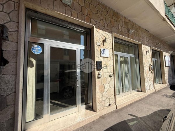 locale commerciale in vendita a Cassino