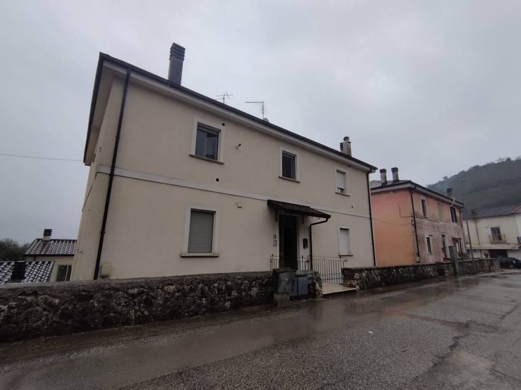 appartamento in vendita a Cassino in zona Caira