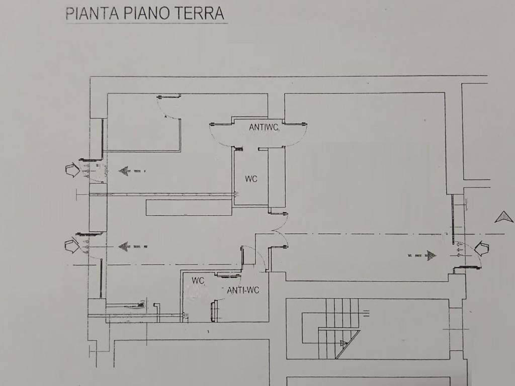 negozio in vendita a Cassino