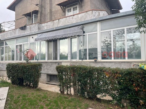 casa indipendente in vendita a Cassino