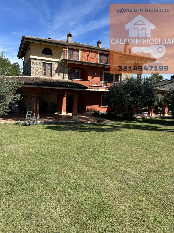 casa indipendente in vendita a Cassino in zona Montecassino