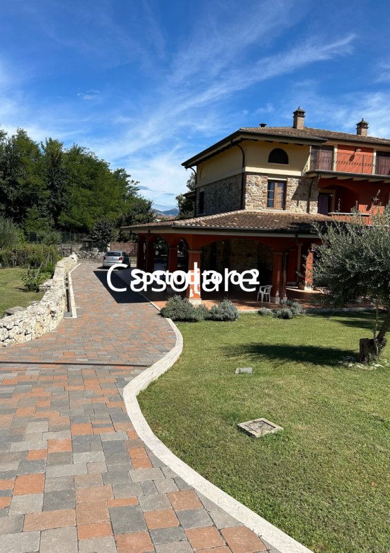 casa indipendente in vendita a Cassino