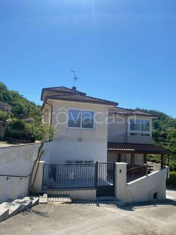 casa indipendente in vendita a Cassino