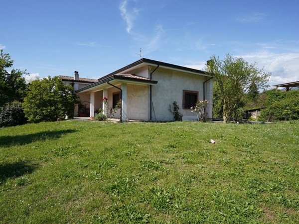 casa indipendente in vendita a Cassino