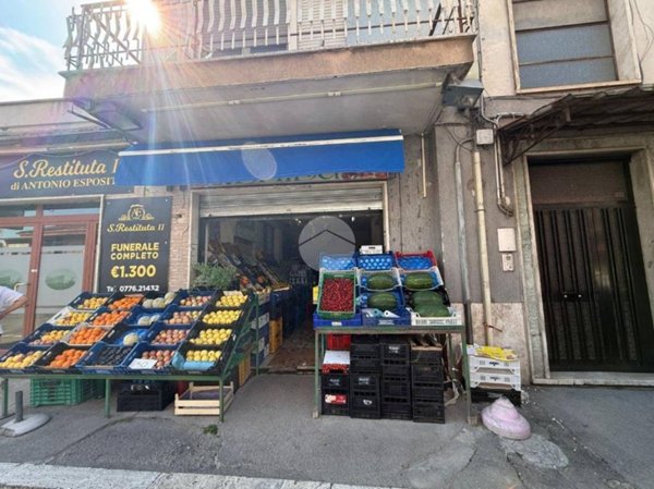negozio in vendita a Cassino