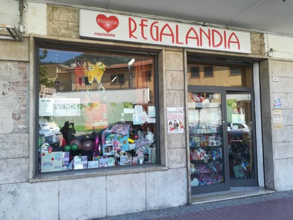 negozio in vendita a Cassino