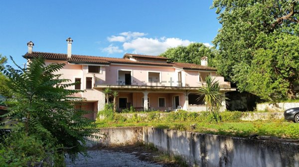 casa indipendente in vendita a Cassino in zona San Pasquale