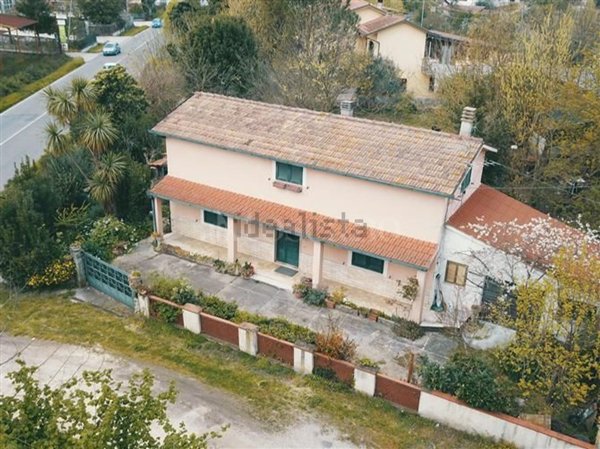 casa indipendente in vendita a Cassino in zona Sant'Antonino