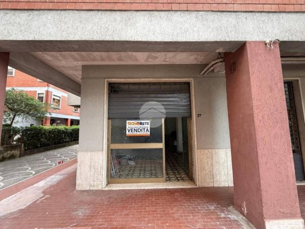 negozio in vendita a Cassino