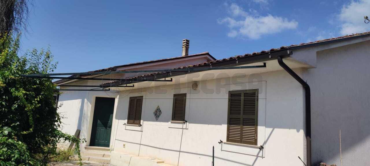 casa indipendente in vendita a Cassino