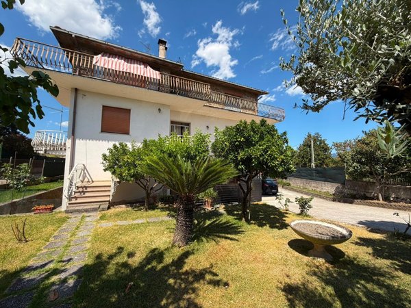 appartamento in vendita a Cassino in zona Sant'Angelo in Theodice