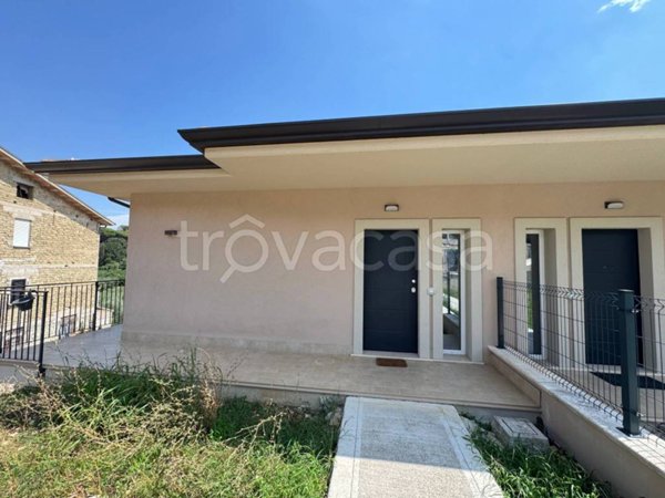 casa indipendente in vendita a Cassino in zona Caira