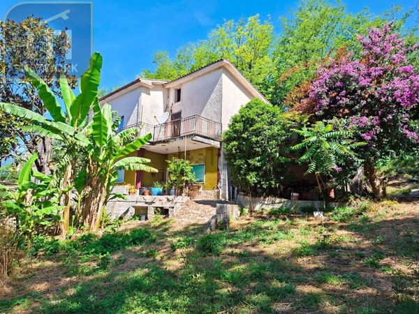 casa indipendente in vendita a Cassino