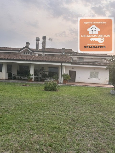 casa indipendente in vendita a Cassino in zona Sant'Angelo in Theodice