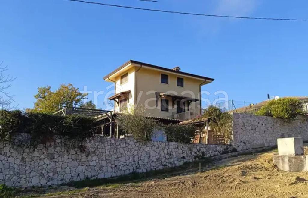 casa indipendente in vendita a Cassino in zona San Michele