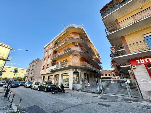 locale di sgombero in vendita a Cassino
