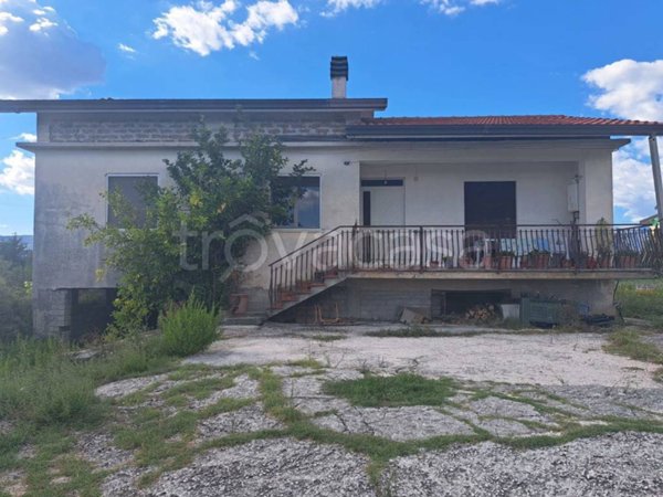 casa indipendente in vendita a Cassino in zona Sant'Antonino