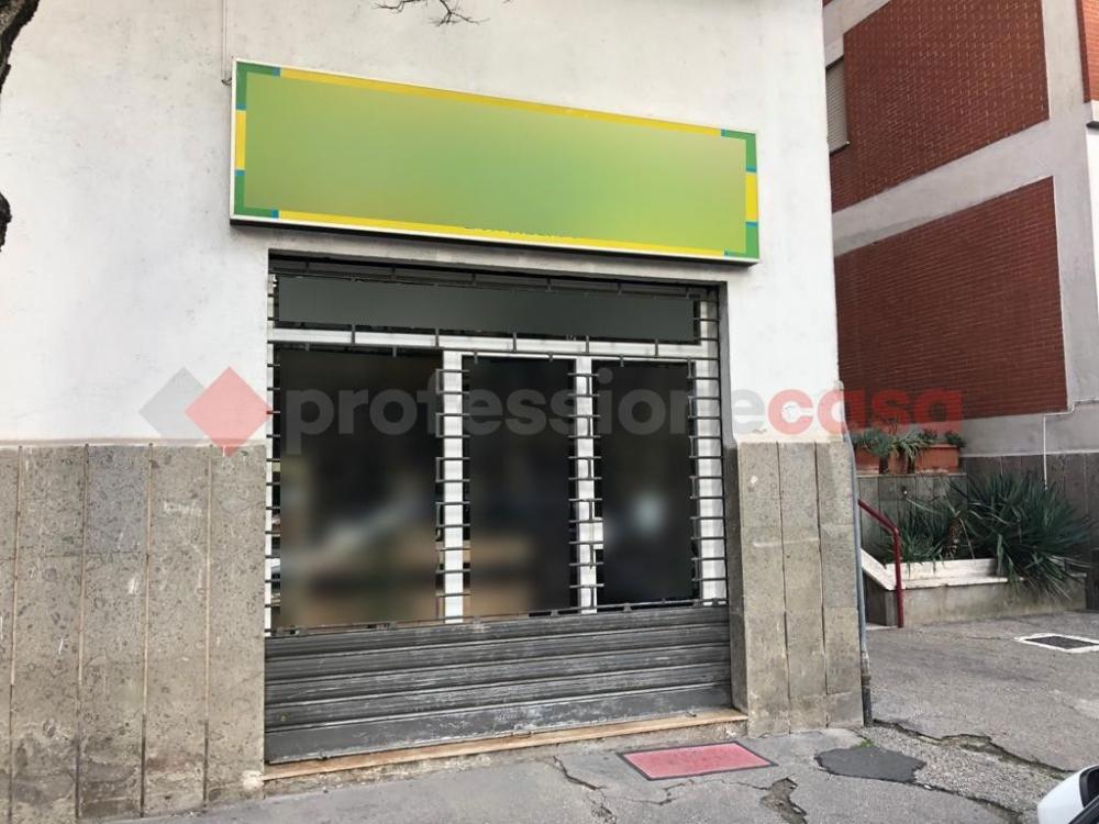 locale commerciale in vendita a Cassino