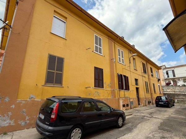 intera palazzina in vendita a Castelliri